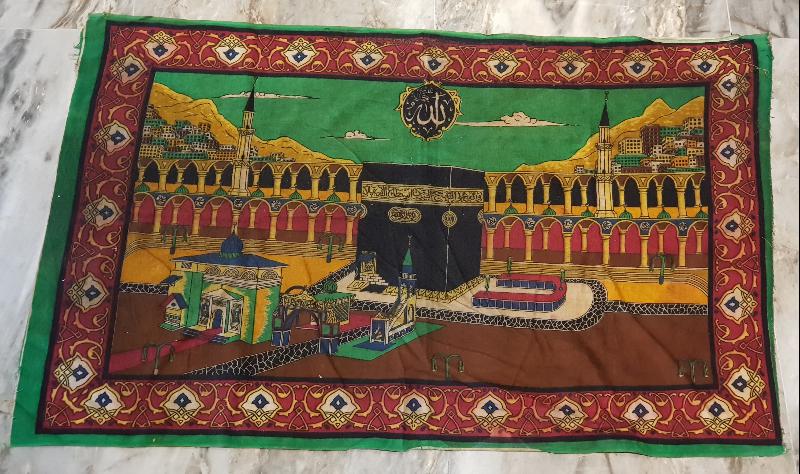 KABE RESİMLİ KADİFE DUVAR HALISI