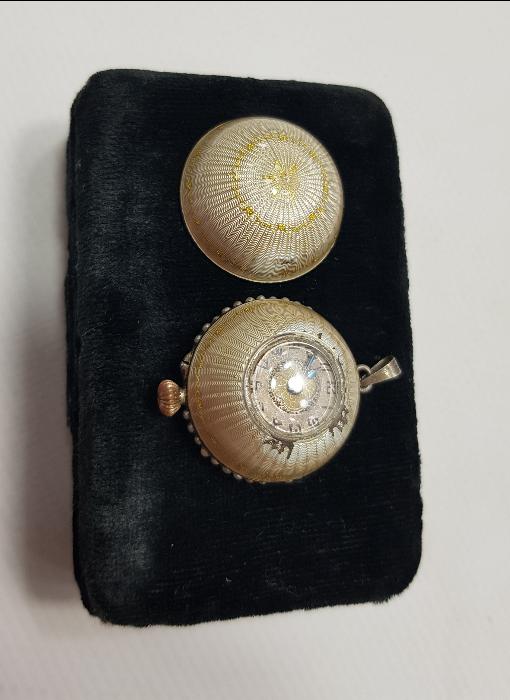 MİNELİ GÜMÜŞ TOP SAAT