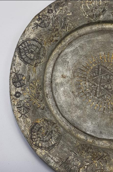 OSMANLICA YAZILI, DAVUT YILDIZI VE HARİKA DESENLERİYLE BAKIR TABAK 