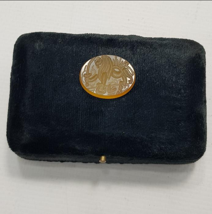 OSMANLICA YA ALİ YAZILI VE ASLAN RESİMLİ AKİK YÜZÜK TAŞI 