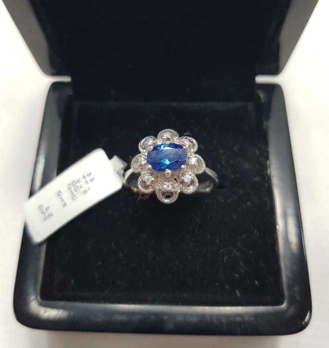 SAFİR TAŞLI PIRLANTA YÜZÜK 