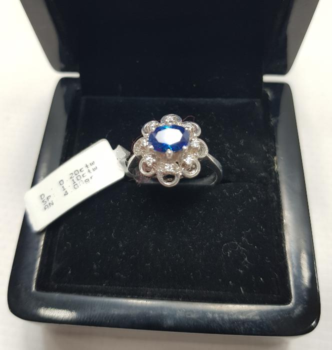 SAFİR TAŞLI PIRLANTA YÜZÜK 