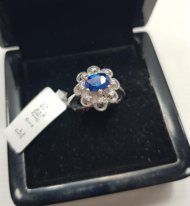 SAFİR TAŞLI PIRLANTA YÜZÜK 