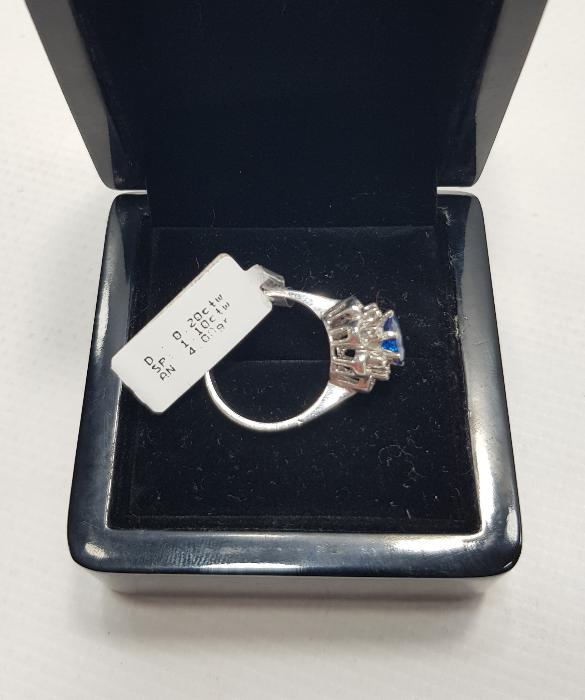 SAFİR TAŞLI PIRLANTA YÜZÜK 