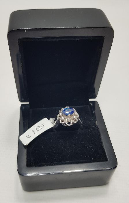 SAFİR TAŞLI PIRLANTA YÜZÜK 