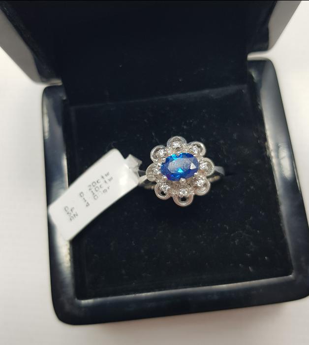 SAFİR TAŞLI PIRLANTA YÜZÜK 