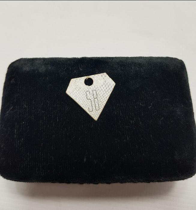 ZÜMRÜT VE ELMASLARLA SÜSLÜ ALTIN KOLYE UCU