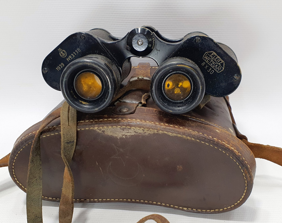 1939 TARİHLİ ÇİL KONDİSYONDA AY YILDIZLI KUTUSUNDA SUBAY DÜRBÜNÜ