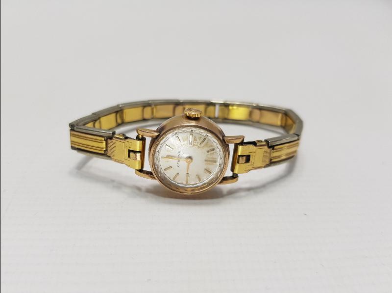 ALTIN KAPLAMA SAFİR CAMLI CERTINA KOL SAATİ 