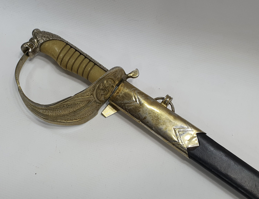 ASLAN BAŞLI ANTİKA DENİZCİ SUBAY KILICI