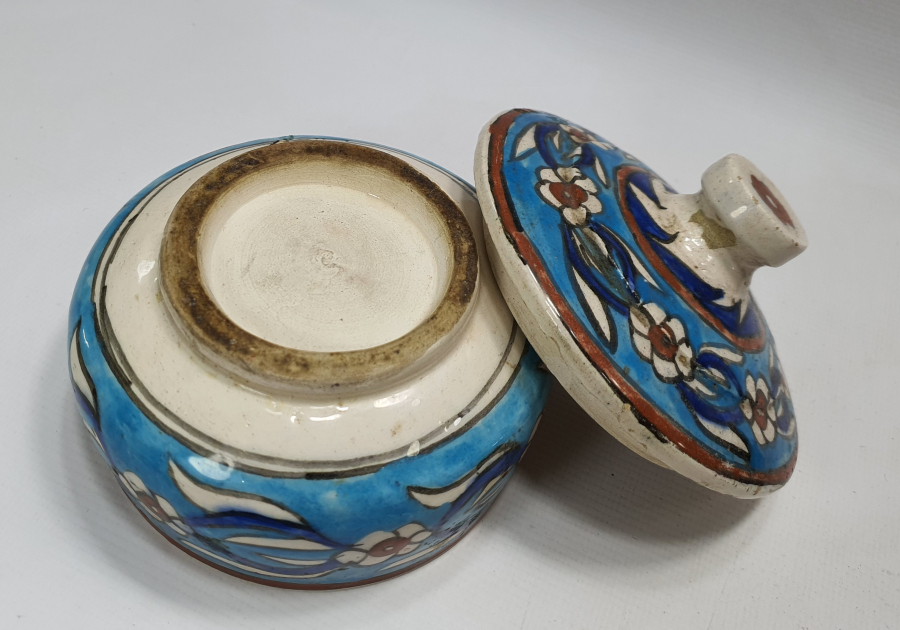 KÜTAHYA İŞİ ÇARKIFELEK MOTİFLİ KAPAKLI ANTİKA ŞEKERLİK