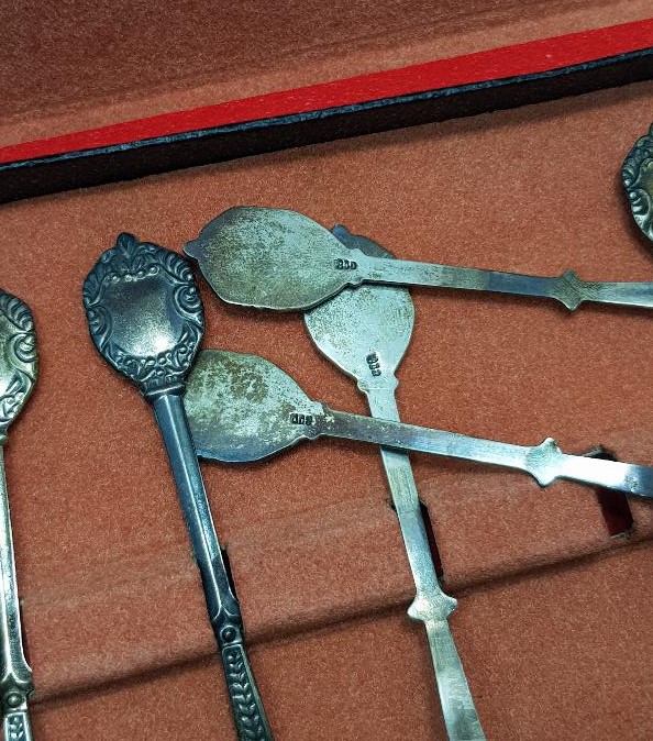 KUTUSUNDA AKBANK GÜMÜŞ ÇAY KAŞIĞI SETİ