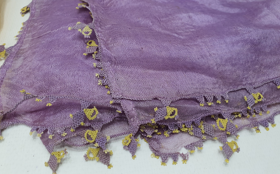 OSMANLI DÖNEMİ 2 ADET İĞNE OYALI İPEK KEFİYE