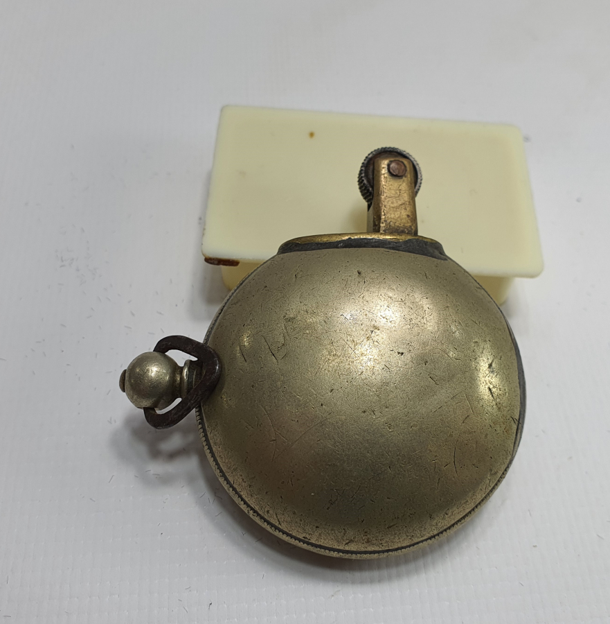 OSMANLI DÖNEMİ CEP SAATİ KASASINDAN YAPILMIŞ NADİR FORMDA OSMANLI ÇAKMAK