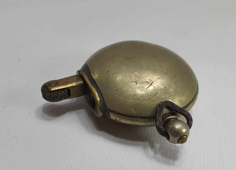 OSMANLI DÖNEMİ CEP SAATİ KASASINDAN YAPILMIŞ NADİR FORMDA OSMANLI ÇAKMAK