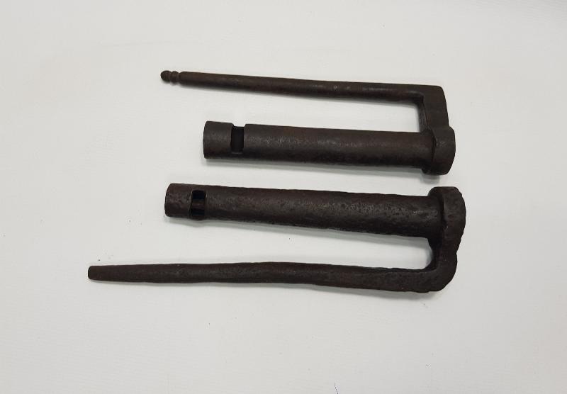 OSMANLI DÖNEMİ FARKLI FORMDA BİR ÇİFT KİLİT