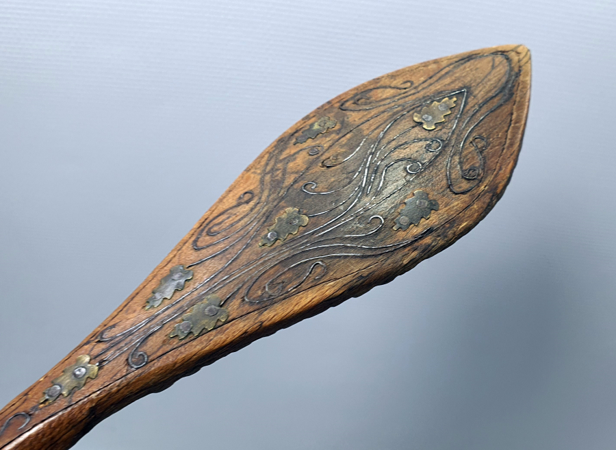 OSMANLI DÖNEMİ GÜMÜŞ ÇAKMA İŞÇİLİKLİ AFYON YAPIMI TEKKE İŞİ SIRT KAŞIYICI