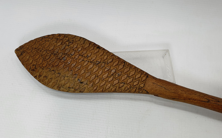 OSMANLI DÖNEMİ GÜMÜŞ ÇAKMA İŞÇİLİKLİ AFYON YAPIMI TEKKE İŞİ SIRT KAŞIYICI