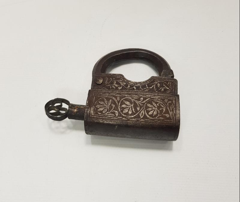 OSMANLI DÖNEMİ  NADİR ASMA KİLİT