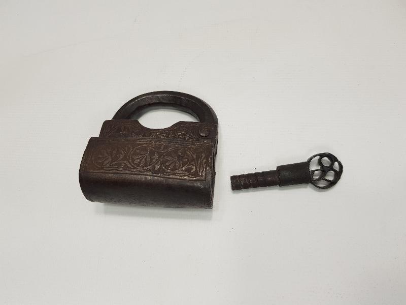 OSMANLI DÖNEMİ  NADİR ASMA KİLİT