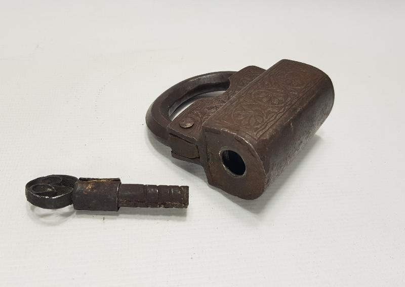 OSMANLI DÖNEMİ  NADİR ASMA KİLİT