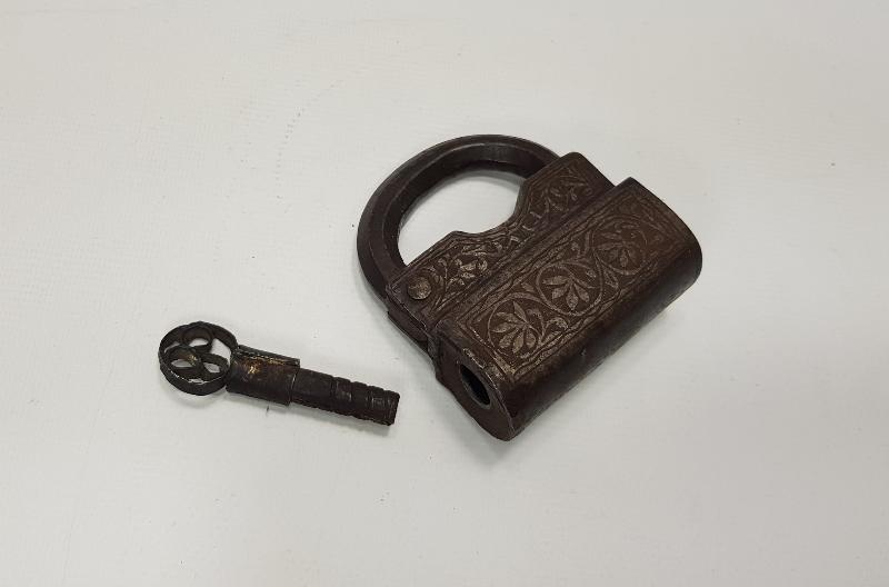 OSMANLI DÖNEMİ  NADİR ASMA KİLİT