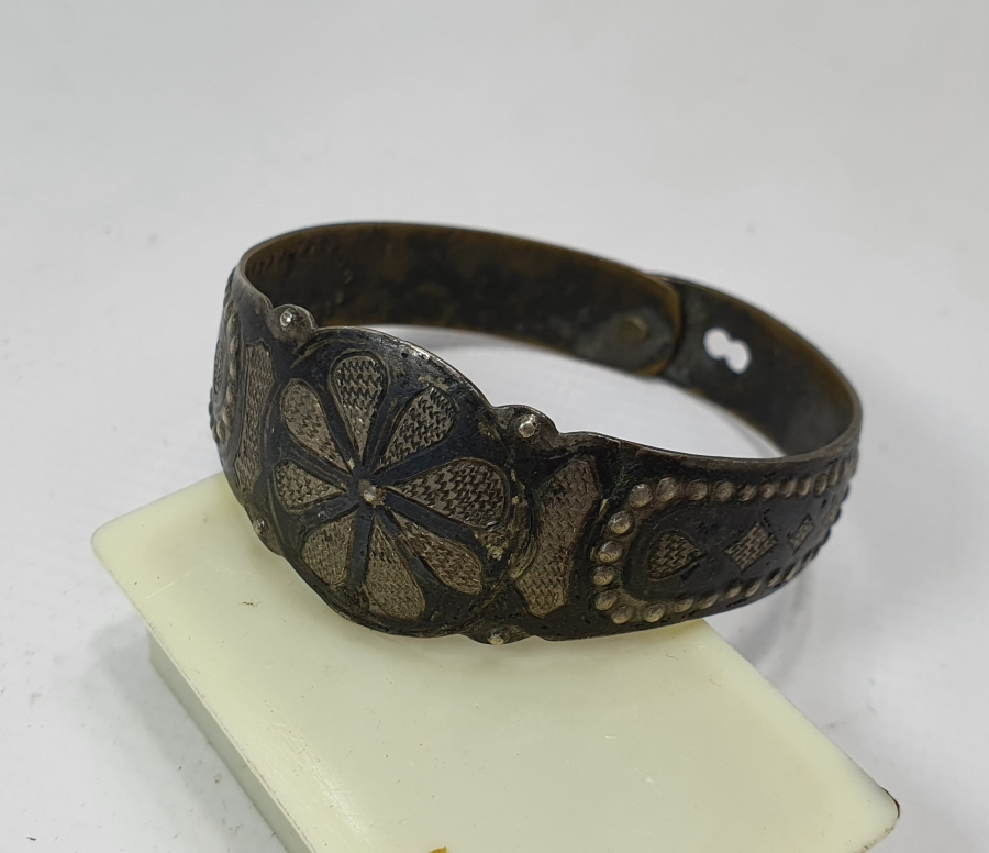 OSMANLI DÖNEMİ NADİR FORMDA SAVATLI GÜMÜŞ YEL BİLEZİĞİ