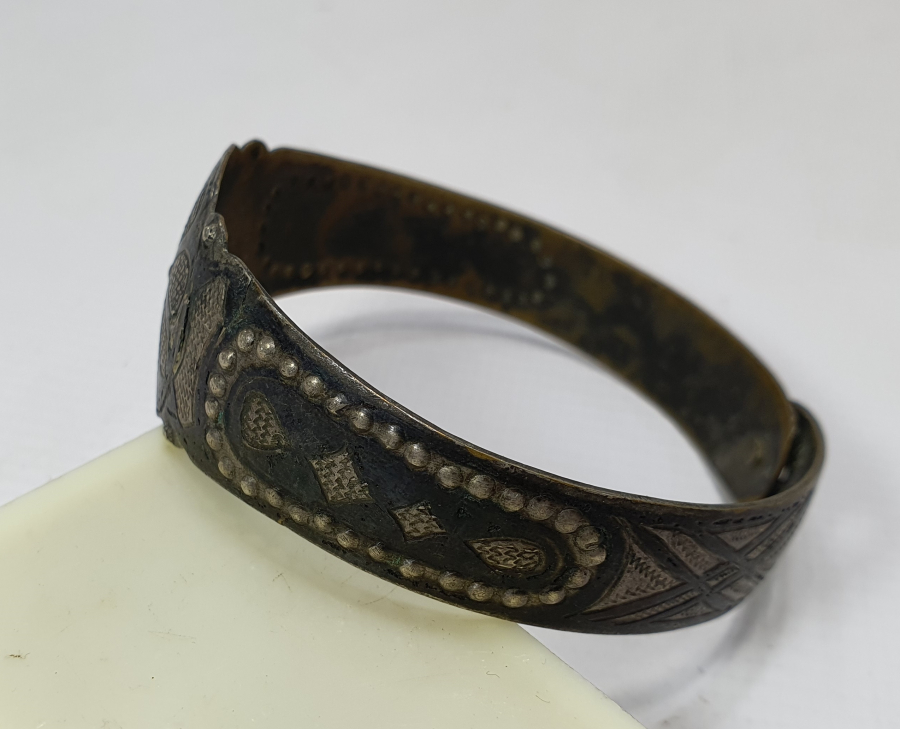 OSMANLI DÖNEMİ NADİR FORMDA SAVATLI GÜMÜŞ YEL BİLEZİĞİ