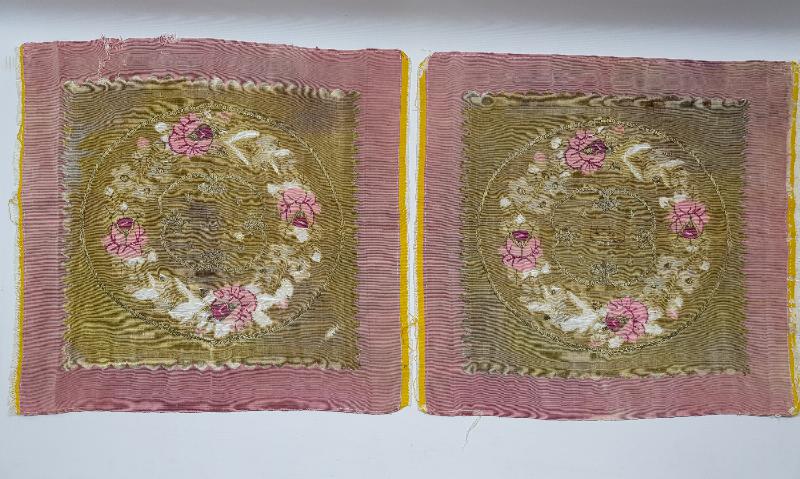 OSMANLICA YAZILI BİR ÇİFT KIRLENT YÜZÜ