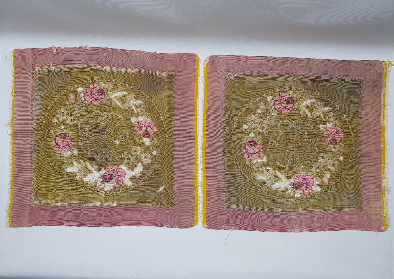 OSMANLICA YAZILI BİR ÇİFT KIRLENT YÜZÜ