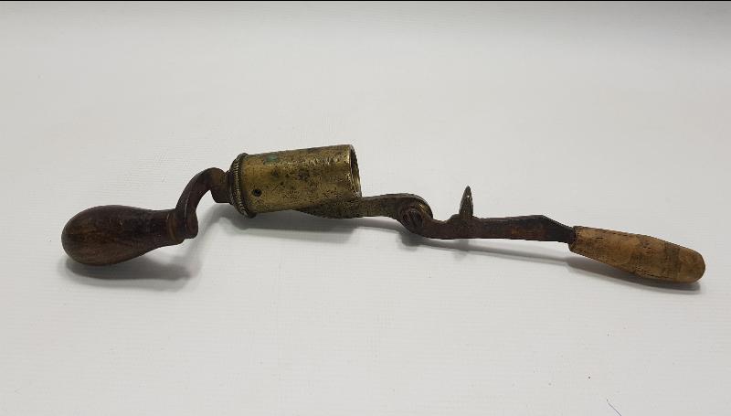 OSMANLIDA AVCILIK; FİŞEK SIKIŞTIRMA ALETİ 