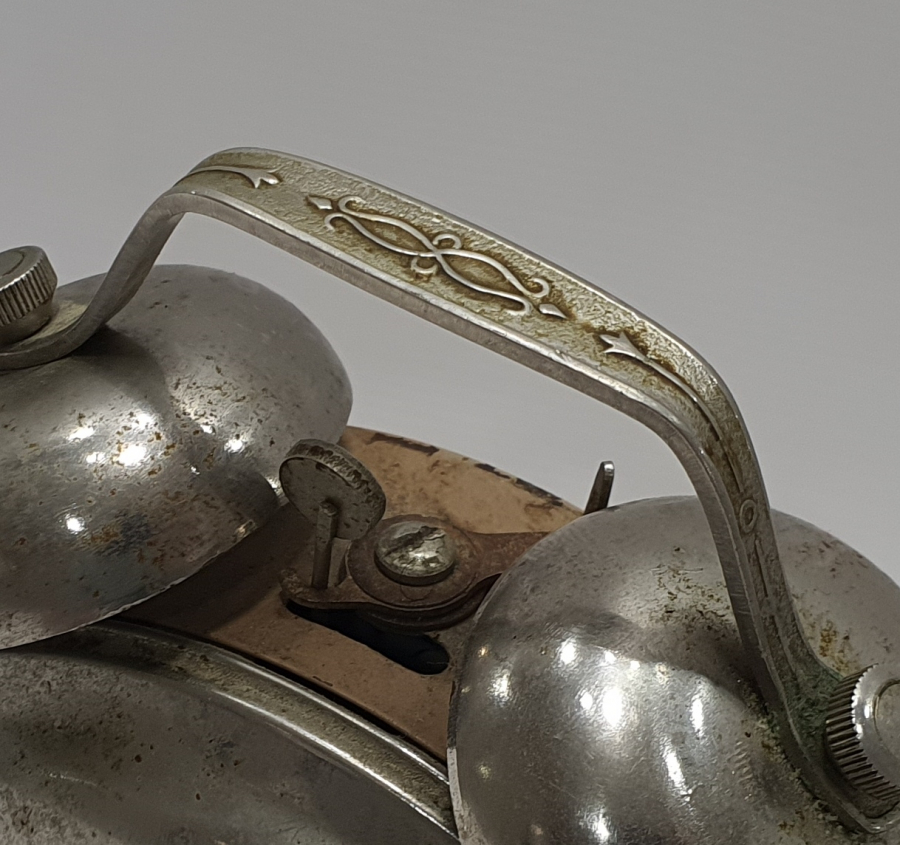 SERKİSOF MARKA TRENLİ MASA SAATİ