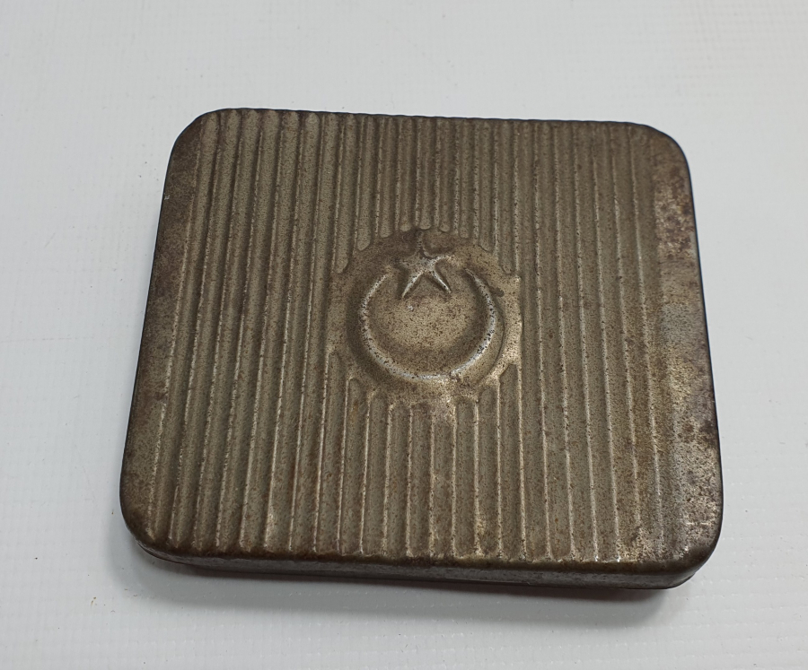 ÜZERİ AY YILDIZLI OSMANLI ASKERİ SİGARA TABAKASI