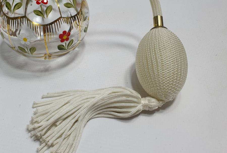 ÜZERİ EL BOYAMA ANTİKA PARFÜM ŞİŞESİ