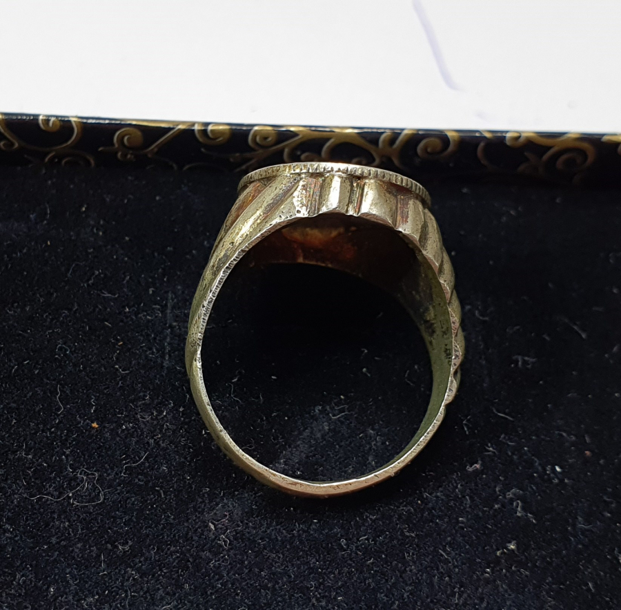 ÜZERİNDE OSMANLI PARASI BULUNAN GÜMÜŞ YÜZÜK