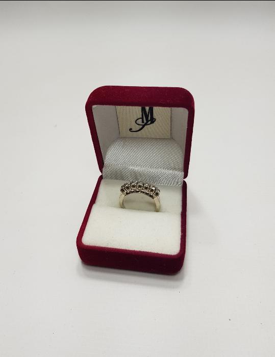 YEDİ TAŞ PIRLANTA YÜZÜK 