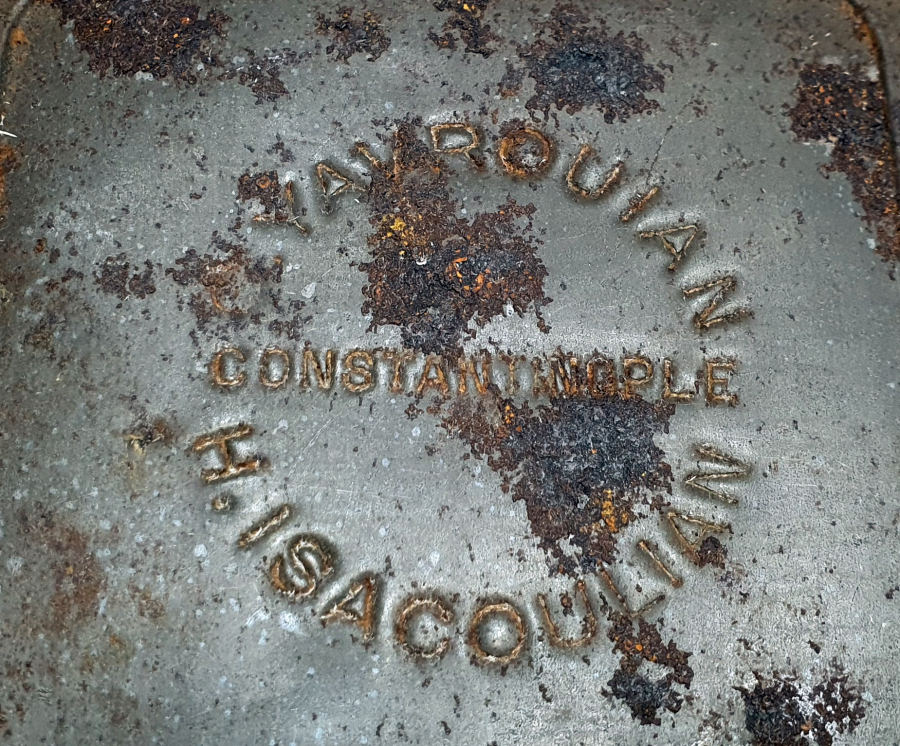 OSMANLI DÖNEMİ ALTINDA YAVRUYAN - CONSTANTİNOPLE YAZILI KUTU