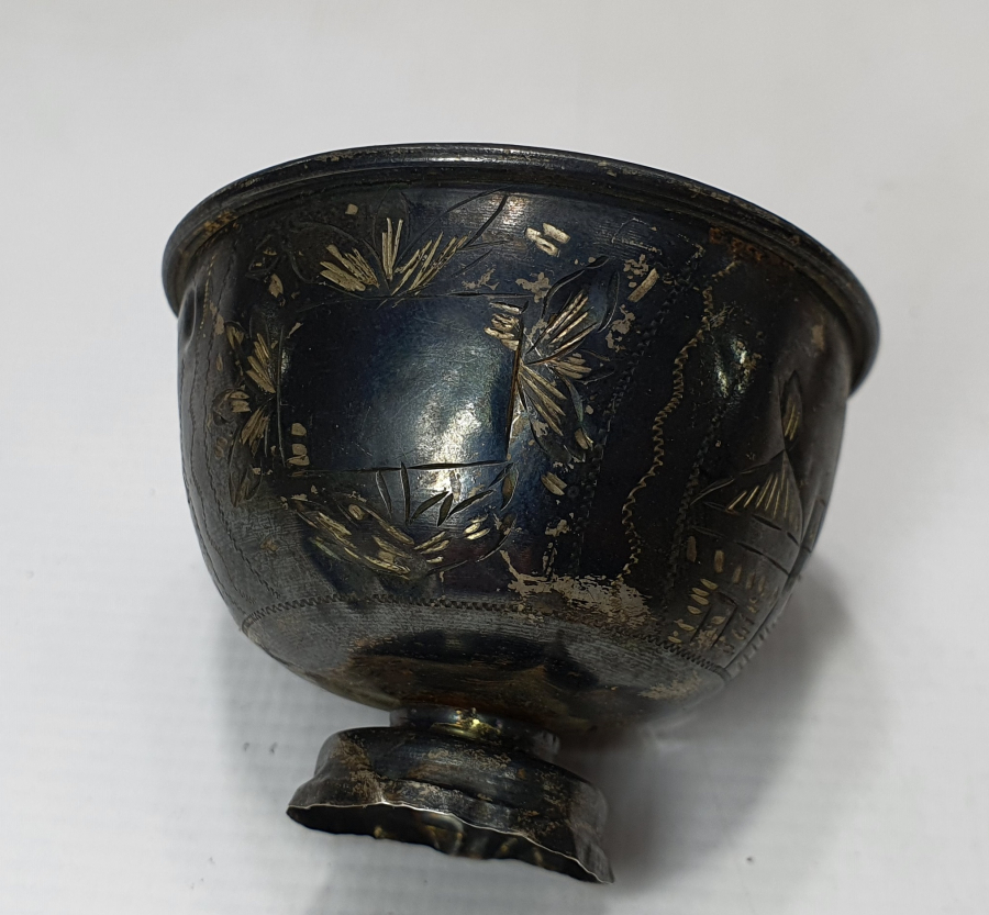 ÜZERİNDE OSMANLI DEVLET ARMASI BULUNAN TUĞRALI GÜMÜŞ FİNCAN ZARFI