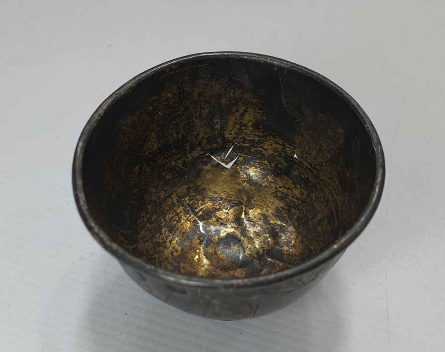 ÜZERİNDE OSMANLI DEVLET ARMASI BULUNAN TUĞRALI GÜMÜŞ FİNCAN ZARFI