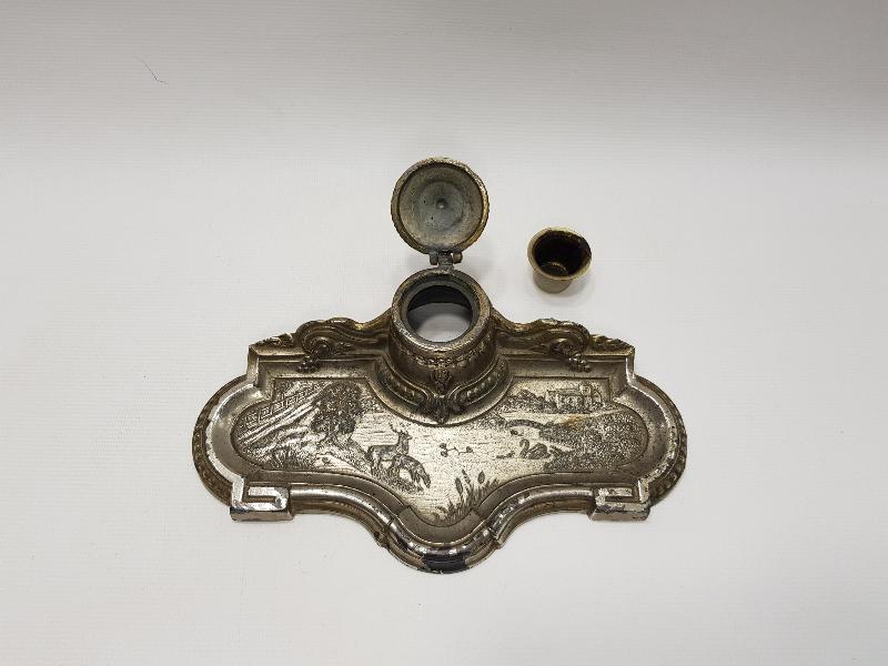 ART NOUVEAU HOKKA TAKIMI 