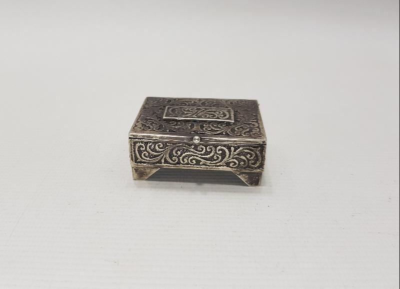 GÜMÜŞ ENFİYE KUTUSU 