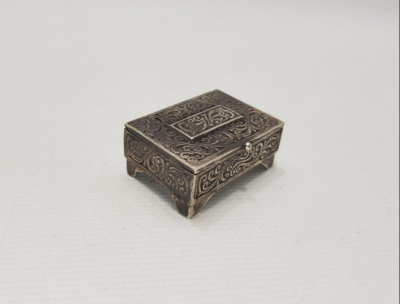 GÜMÜŞ ENFİYE KUTUSU 