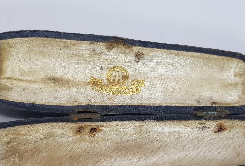 KUTUSUNDA SIKMA KEHRİBAR AĞIZLIK 