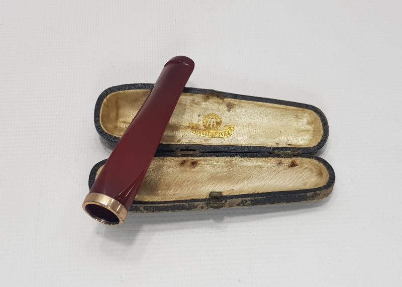 KUTUSUNDA SIKMA KEHRİBAR AĞIZLIK 