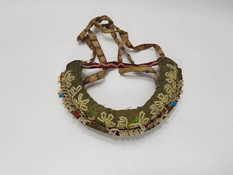 OSMANLI DÖNEMİ OPAL BONCUK VE PENEZLERLE SÜSLÜ KADIN BAŞLIĞI