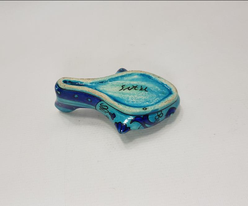 SITKI OLÇAR İMZALI BALIK FORMLU KÜTAHYA SERAMİK KÜL TABLASI 