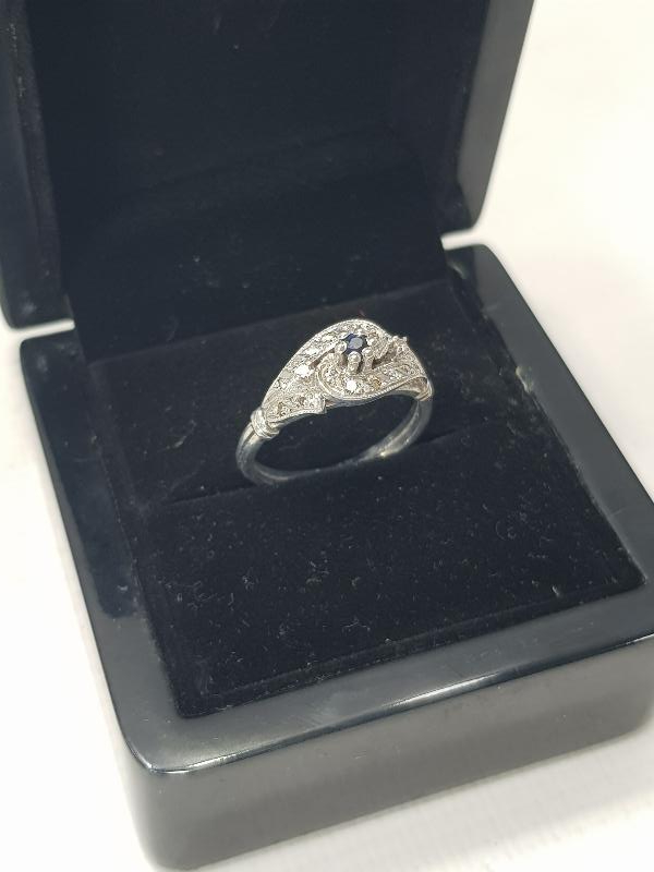 SAFİR TAŞLI PIRLANTA YÜZÜK  