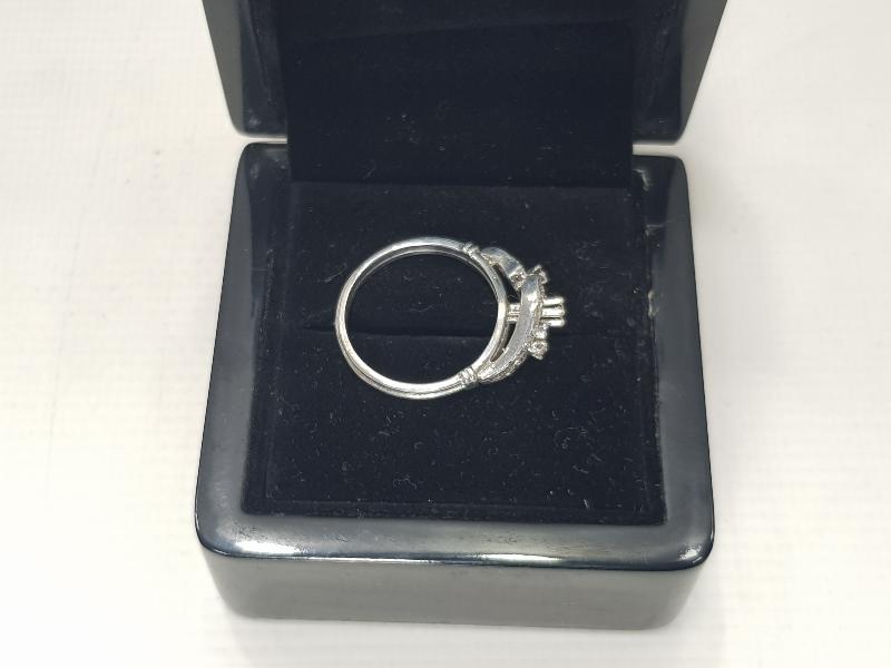 SAFİR TAŞLI PIRLANTA YÜZÜK  