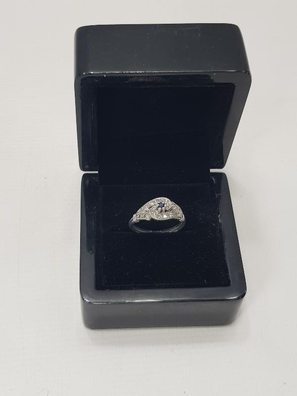 SAFİR TAŞLI PIRLANTA YÜZÜK  