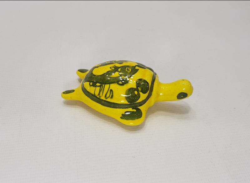 SITKI OLÇAR İMZALI KÜTAHYA SERAMİK SARI KAPLUMBAĞA BİBLOSU